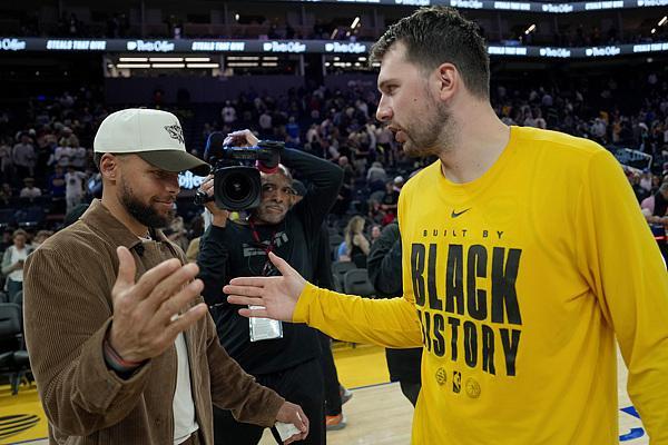 星空体育在线入口-库里缺席时间增加，勇士真够惨的